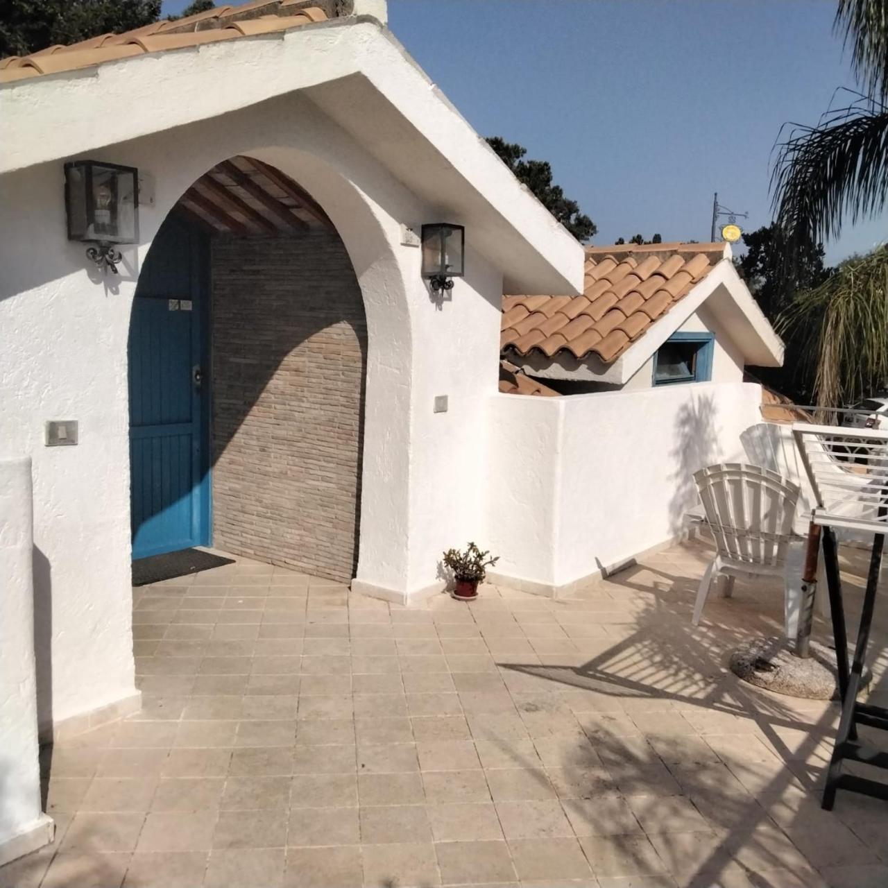 Baia D'Oro Hotell Sabaudia Exteriör bild