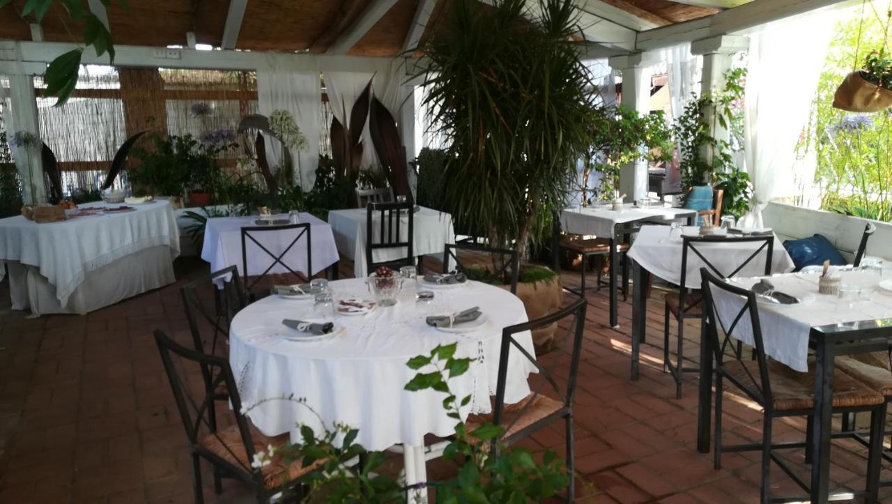 Baia D'Oro Hotell Sabaudia Exteriör bild